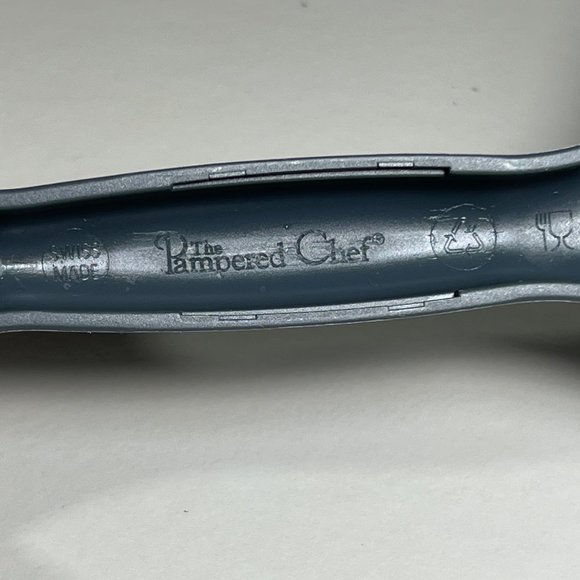 PAMPERED CHEF Baker's Roller w/ Pastry Tool - Picture 3 of 5